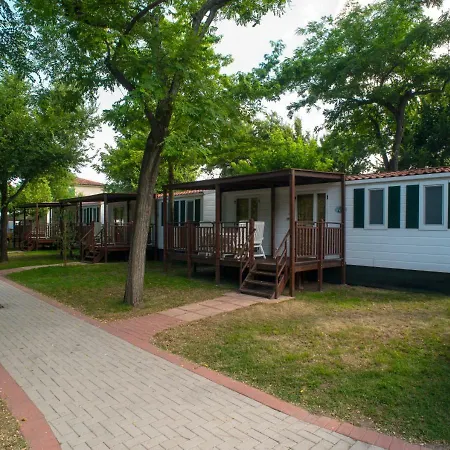 Camping Al Mare - 4 Stelle 3*